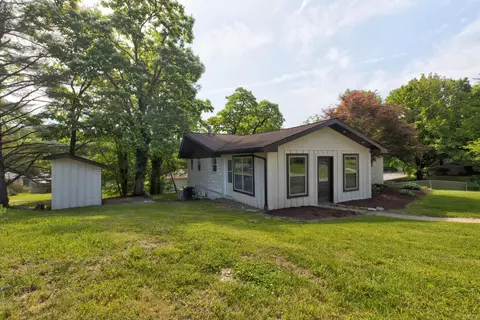 Exterior - 609 Crestview Ln, Morehead, KY 40351 photo 1 of 11