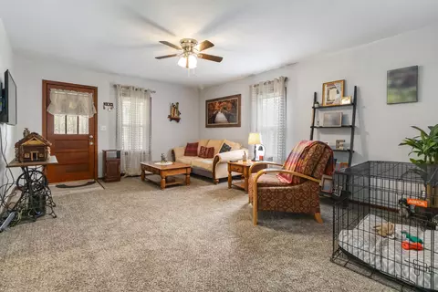 Living - 69 Willow Rd, Corbin, KY 40701 photo 3 of 4