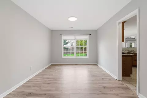 Living - 159 Irving Ln, Georgetown, KY 40324 photo 4 of 7