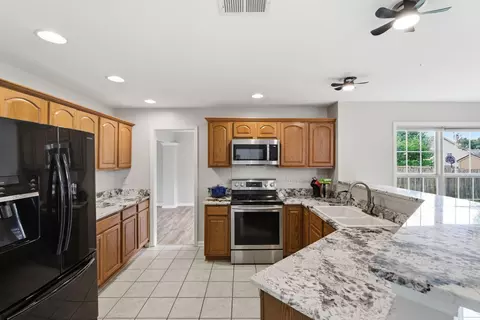 Kitchen - 159 Irving Ln, Georgetown, KY 40324 photo 1 of 3