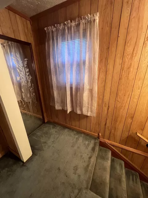 Entry Way - 406 Kentucky Rte 233, Gray, KY 40734 photo 4 of 6