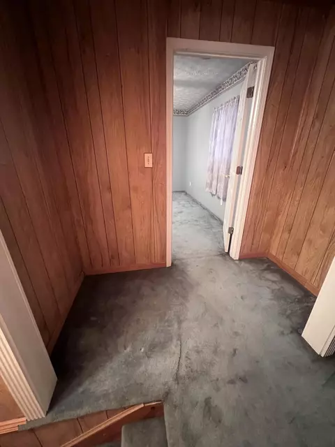 Entry Way - 406 Kentucky Rte 233, Gray, KY 40734 photo 6 of 6