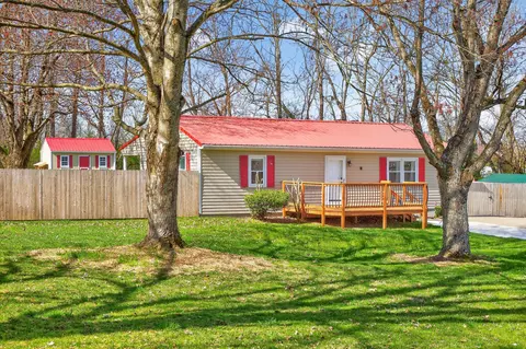 1604 Kennedy Bridge Rd, Harrodsburg, KY 40330