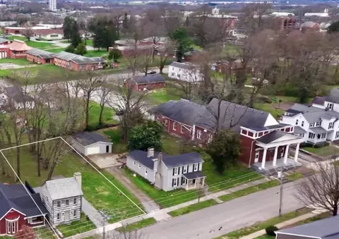 View/Area - 202 E Walnut St, Danville, KY 40422 photo 1 of 1