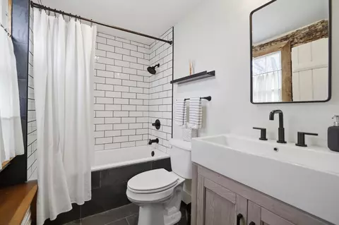 Bath - 202 E Walnut St, Danville, KY 40422 photo 1 of 1