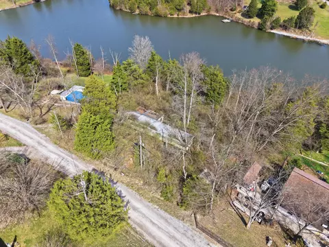 745 Marathon Dr, Corinth, KY 41010