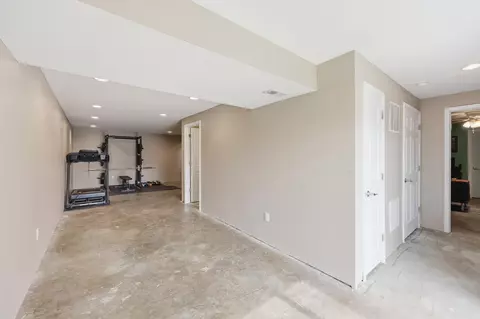 Entry Way - 122 Johnstone Trl, Georgetown, KY 40324 photo 3 of 3