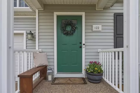 Exterior - 122 Johnstone Trl, Georgetown, KY 40324 photo 3 of 8