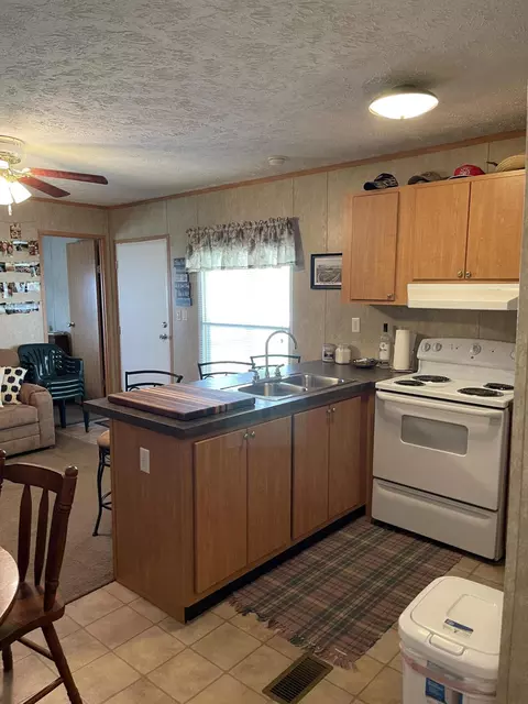 Kitchen - 183 Circle Ln, Burnside, KY 42519 photo 3 of 6