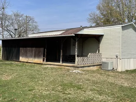 Exterior - 183 Circle Ln, Burnside, KY 42519 photo 1 of 6
