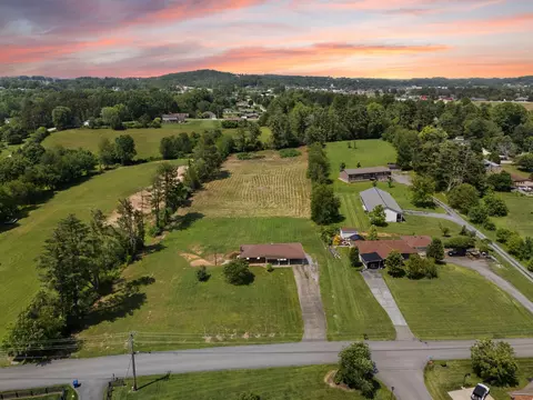 386 B Boggs Rd, London, KY 40744