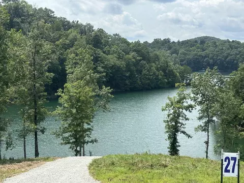 1135 Sleepy Hollow Rd, East Bernstadt, KY 40729