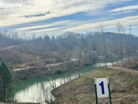 lot1 Sleepy Hollow Rd, East Bernstadt, KY 40729