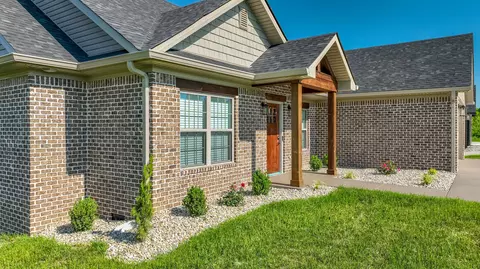 Exterior - 177 Central Park Ave, Berea, KY 40403 photo 3 of 7