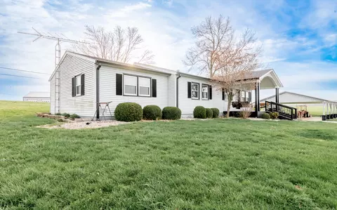 122 Airport Ln, Springfield, KY 40069