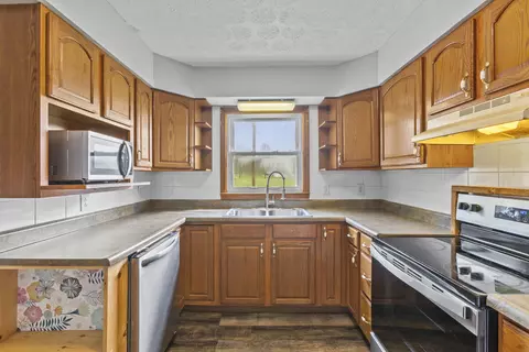 Kitchen - 519 Abners Mill Rd, Ewing, KY 41039 photo 2 of 2