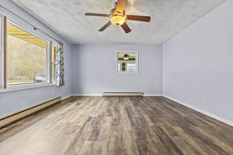 Living - 519 Abners Mill Rd, Ewing, KY 41039 photo 3 of 6