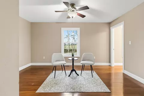 Living - 1126 Estill Hackney Rd, Eubank, KY 42567 photo 6 of 6