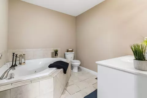 Bath - 1126 Estill Hackney Rd, Eubank, KY 42567 photo 3 of 3