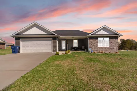 467 Lone Oak Dr, Somerset, KY 42503