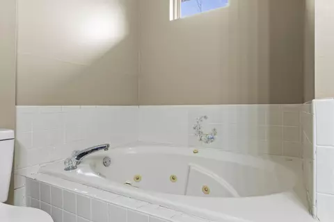 Bath - 145 Barren River Blvd, Georgetown, KY 40324 photo 3 of 3
