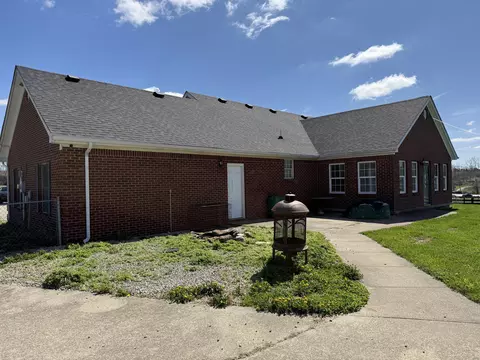Exterior - 123 Dreyfus Rd, Berea, KY 40403 photo 10 of 11
