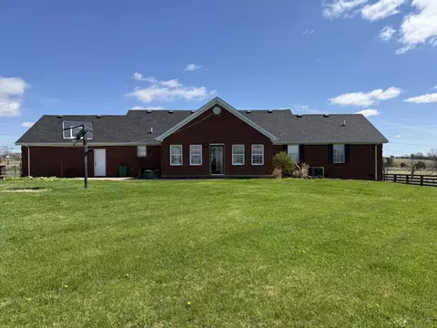 Exterior - 123 Dreyfus Rd, Berea, KY 40403 photo 6 of 11