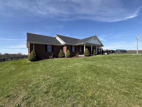 Exterior - 123 Dreyfus Rd, Berea, KY 40403 photo 3 of 11