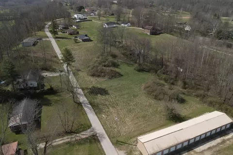200 Oscar Ln, West Liberty, KY 41472