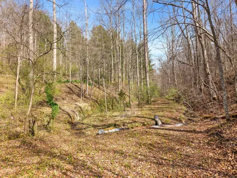 1230 Possom Trot Road Rd, Manchester, KY 40962