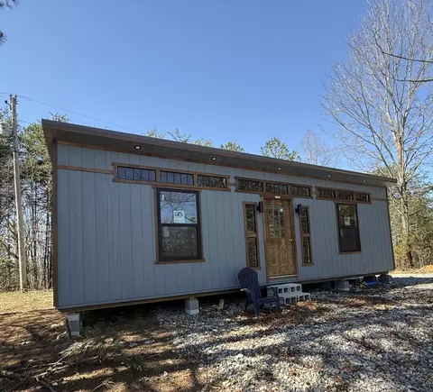 4416 Hazel Patch Rd, East Bernstadt, KY 40729