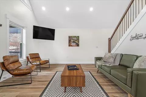 Living - 54 Germead Rd, Stanton, KY 40380 photo 2 of 3