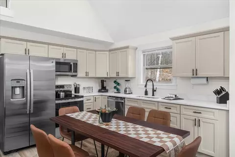 Kitchen - 54 Germead Rd, Stanton, KY 40380 photo 1 of 3