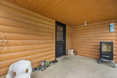 Exterior - 939 Bear Pen Creek Rd, Campton, KY 41301 photo 7 of 11