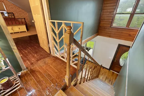 Entry Way - 939 Bear Pen Creek Rd, Campton, KY 41301 photo 6 of 6