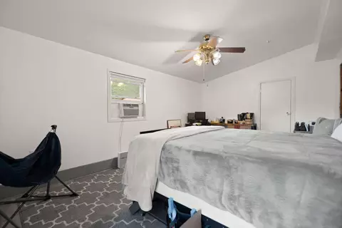 Bedroom - 939 Bear Pen Creek Rd, Campton, KY 41301 photo 4 of 10