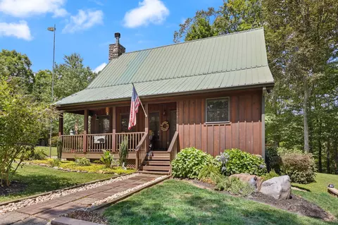 204 The Village Dr, Nancy, KY 42544