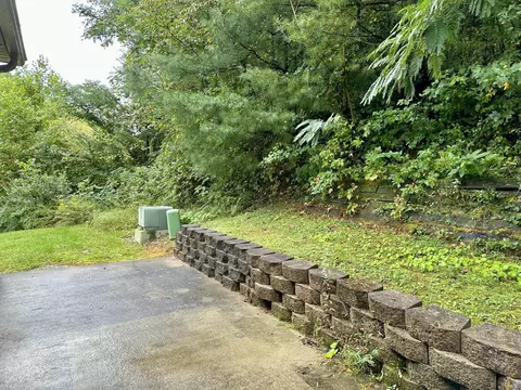 Exterior - 131 Bartlett Dr, Morehead, KY 40351 photo 1 of 3