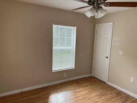 Bedroom - 131 Bartlett Dr, Morehead, KY 40351 photo 2 of 3