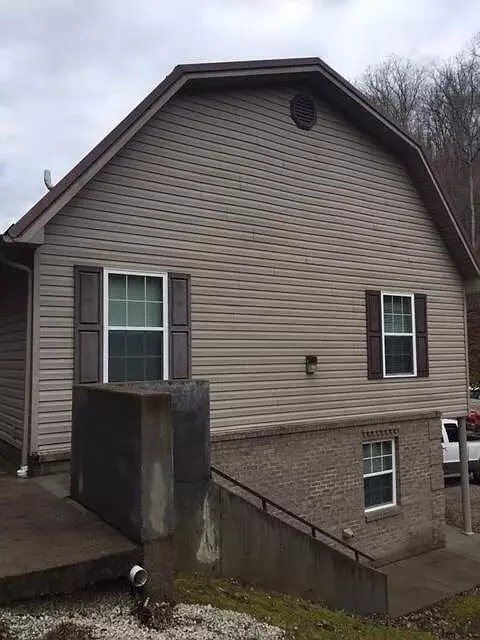Exterior - 131 Bartlett Dr, Morehead, KY 40351 photo 3 of 3