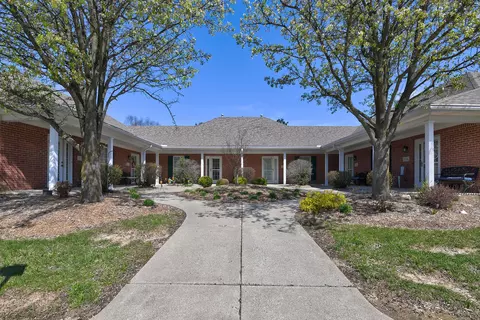 832 Garden Pointe Dr, Simpsonville, KY 40067