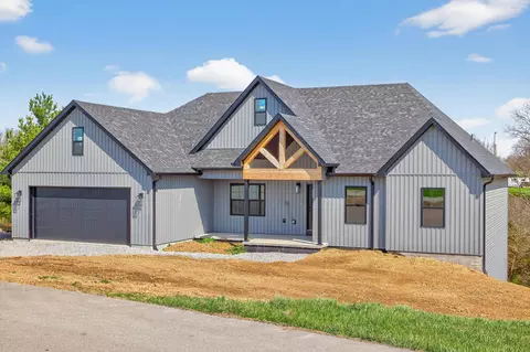 195 Lakeland Dr, Harrodsburg, KY 40330