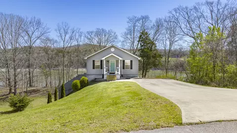 364 Twin Rivers Dr, Bronston, KY 42518