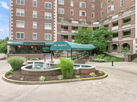 111 Woodland Ave, Lexington, KY 40502