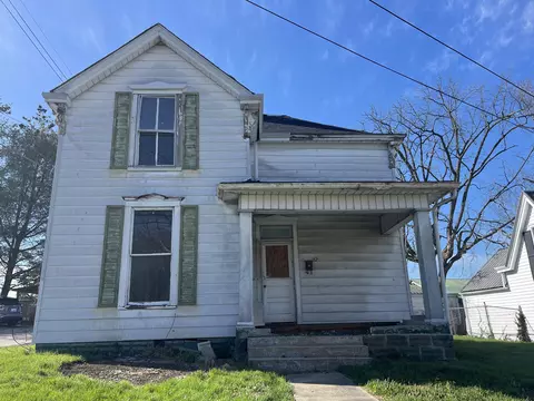 32 Hays St, Winchester, KY 40391