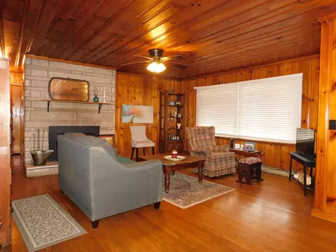 Living - 116 Wolf Hollow Rd, Baxter, KY 40806 photo 1 of 7