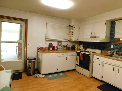 Kitchen - 116 Wolf Hollow Rd, Baxter, KY 40806 photo 5 of 6