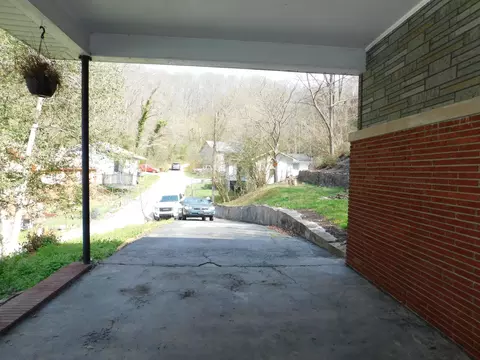 Exterior - 116 Wolf Hollow Rd, Baxter, KY 40806 photo 8 of 40