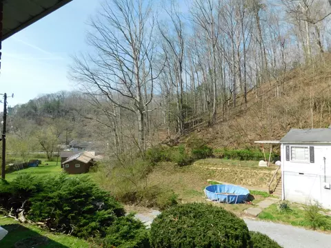 Exterior - 116 Wolf Hollow Rd, Baxter, KY 40806 photo 25 of 40