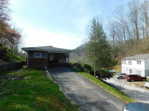 Exterior - 116 Wolf Hollow Rd, Baxter, KY 40806 photo 9 of 40